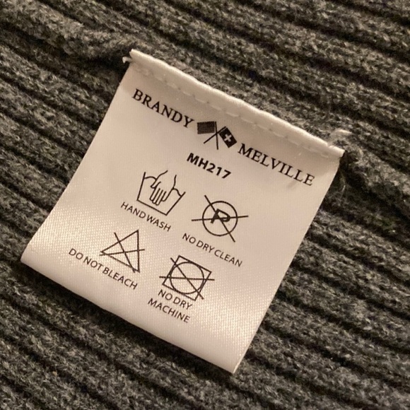 Brandy Melville Shannon Sweater in Dark Grey - Picture 6 of 7